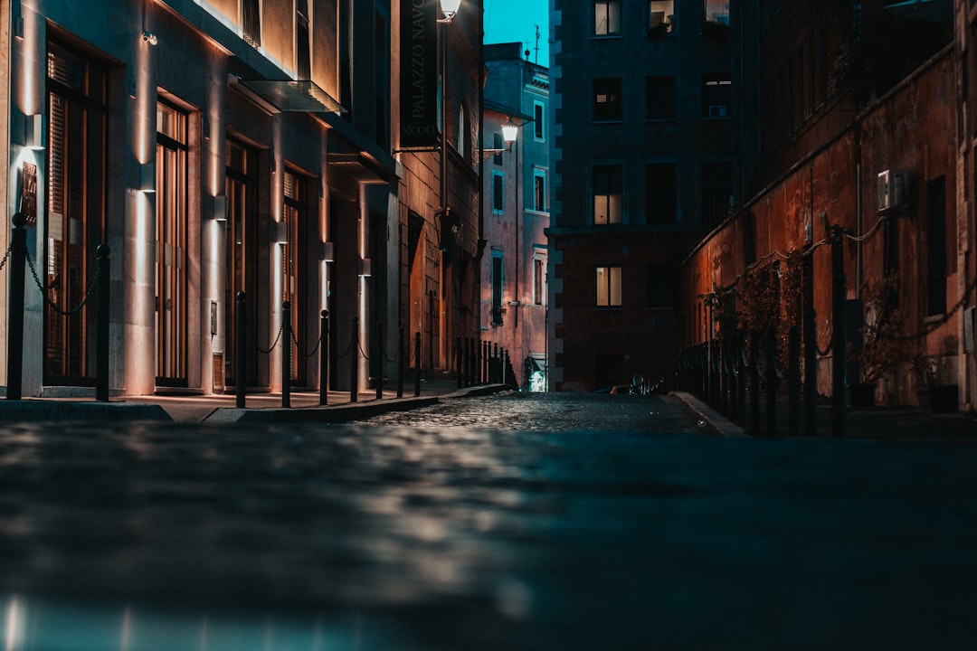 Photo Dark alley